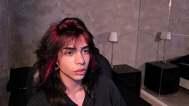 Dereck Manson online show from 30, 11, 2025