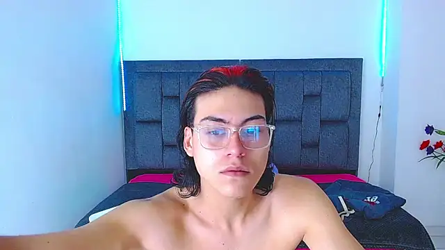 dirty model online show from 22, 9, 2025