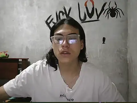 dirty model online show from 28, 3, 2026