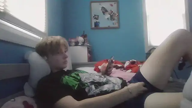 Snapshot of Liam_axel35 chatting on 10, 11, 2025 Liam axel35 online show from 10, 11, 2025