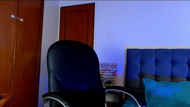 Liana 99 online show from 12, 9, 2025