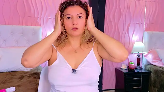 Nataly Foley online show from 6, 2, 2026