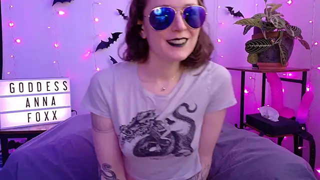 mistressannafoxx online show from 20, 2, 2026