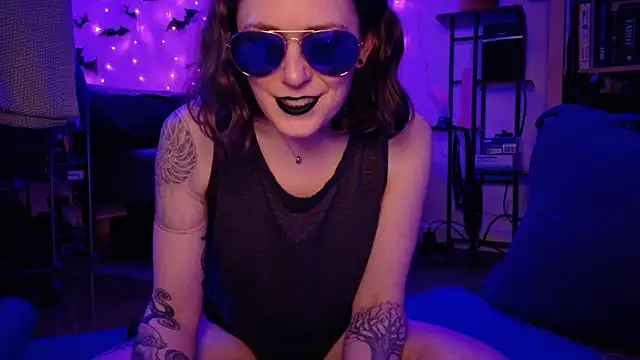 mistressannafoxx online show from 21, 4, 2026