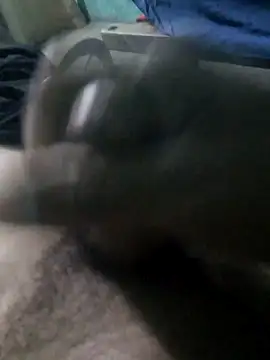 Snapshot of Az21889 chatting on 7, 10, 2025 Az21889 online show from 7, 10, 2025