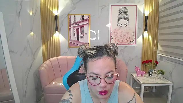 Snapshot of Jade_Jones_a chatting on 21, 9, 2025 Jade Jones a online show from 21, 9, 2025