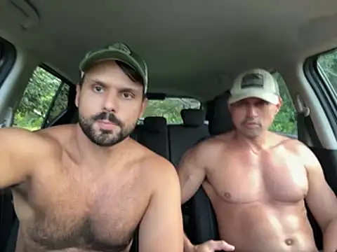 Snapshot of CasadoLutadorBigStuds chatting on 5, 5, 2026 CasadoLutadorBigStuds online show from 5, 5, 2026
