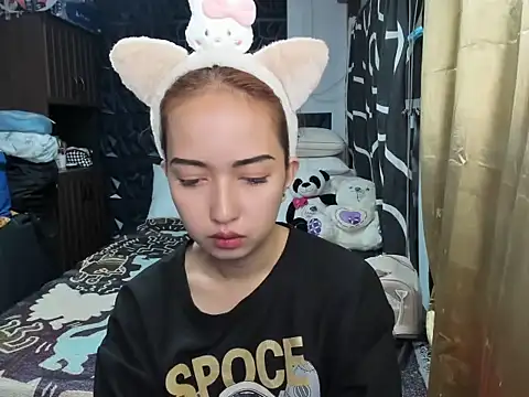 Soft Angel8 online show from 18, 12, 2025