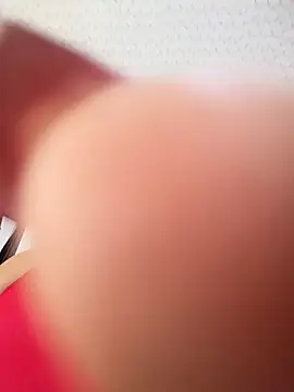 Mia-Glow online show from 22, 12, 2025