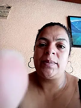 Mia-Glow online show from 18, 1, 2026