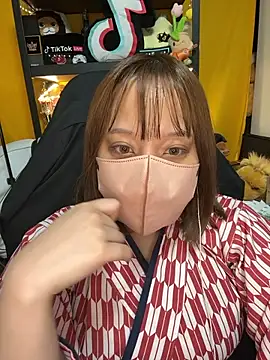 Snapshot of 0kanna0 chatting on 18, 9, 2025 0kanna0 online show from 18, 9, 2025