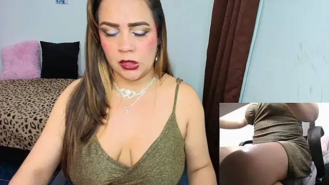 Snapshot of Paulina-Becerraa chatting on 18, 7, 2026 Paulina-Becerraa online show from 18, 7, 2026
