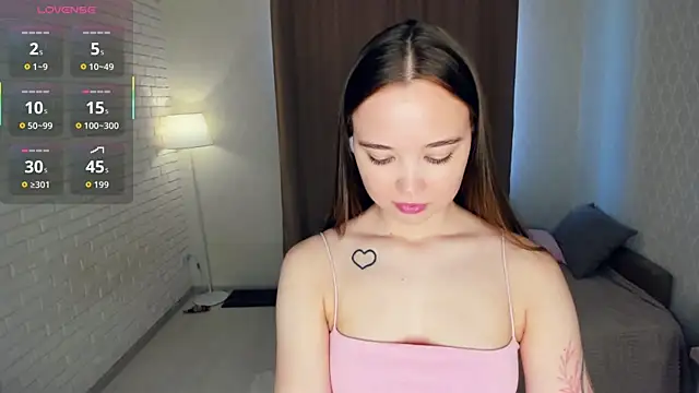 KayleenCurtis online show from 16, 4, 2026