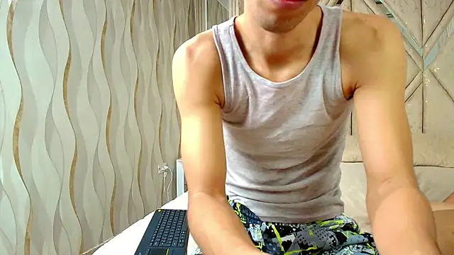 Couplex xxx online show from 20, 9, 2025