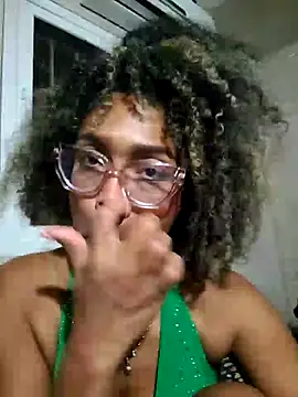 Snapshot of BiiancaEstradaa chatting on 21, 6, 2026 BiiancaEstradaa online show from 21, 6, 2026