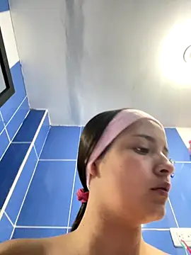 Snapshot of Mia_jhoonson chatting on 1, 11, 2025 Mia jhoonson online show from 1, 11, 2025