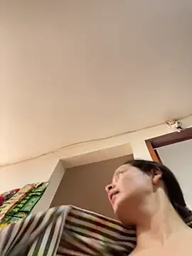 Snapshot of Mia_jhoonson chatting on 28, 11, 2025 Mia jhoonson online show from 28, 11, 2025