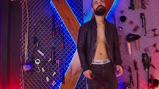 Warick and Aria bdsm  online show from 4, 10, 2025