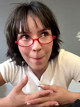 Snapshot of Adry_Bach_ chatting on 14, 9, 2025 Adry Bach online show from 14, 9, 2025