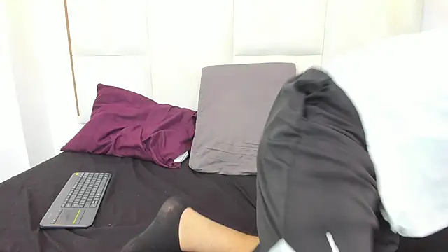 Naim Bennetsex online show from 8, 9, 2025