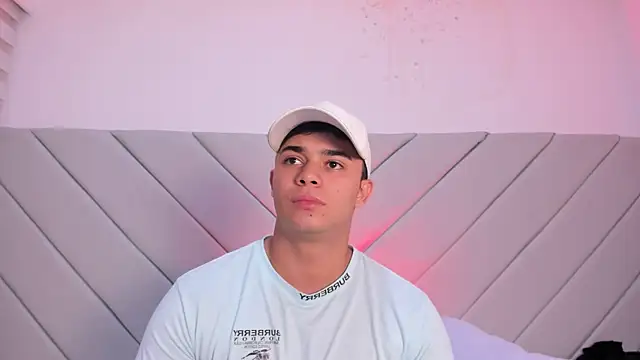Snapshot of jayd_muscle chatting on 11, 10, 2025 jayd muscle online show from 11, 10, 2025