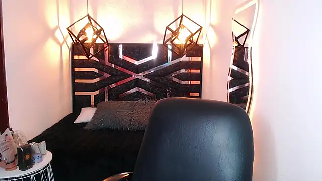 Natalie loffreda online show from 1, 4, 2026