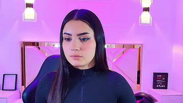Snapshot of Natalie_loffreda chatting on 18, 7, 2026 Natalie loffreda online show from 18, 7, 2026
