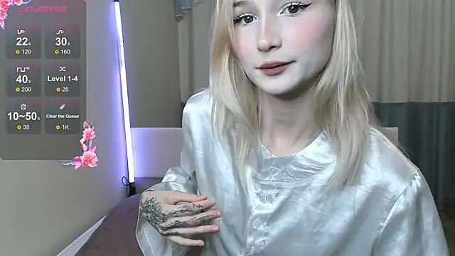 Snapshot of l1sa_spears chatting on 3, 10, 2025 l1sa spears online show from 3, 10, 2025