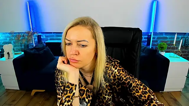 Anna Snows online show from 23, 9, 2025