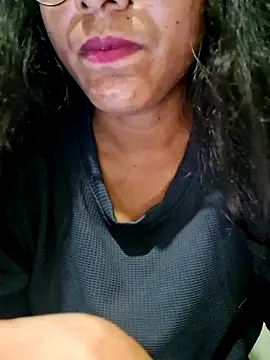 Snapshot of Telugu___Sexygirl___Naidu chatting on 17, 4, 2026 Telugu Sexygirl Naidu online show from 17, 4, 2026