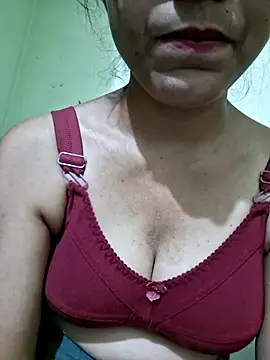 Snapshot of Telugu___Sexygirl___Naidu chatting on 19, 4, 2026 Telugu Sexygirl Naidu online show from 19, 4, 2026