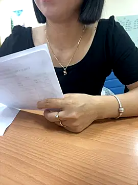 Snapshot of -NhaKy22 chatting on 10, 9, 2025 -NhaKy22 online show from 10, 9, 2025