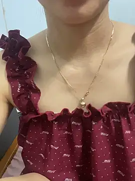 Snapshot of -NhaKy22 chatting on 8, 10, 2025 -NhaKy22 online show from 8, 10, 2025