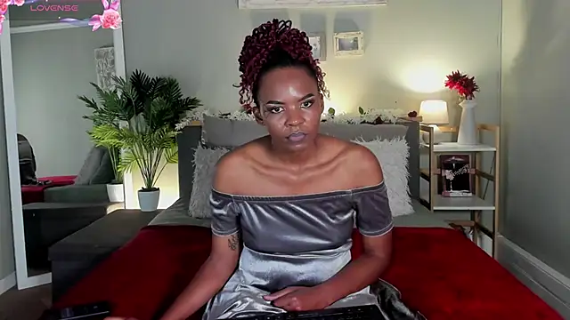 Snapshot of HotStellaaa chatting on 3, 10, 2025 HotStellaaa online show from 3, 10, 2025