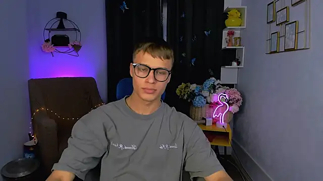 Snapshot of sam_nexor chatting on 3, 10, 2025 sam nexor online show from 3, 10, 2025