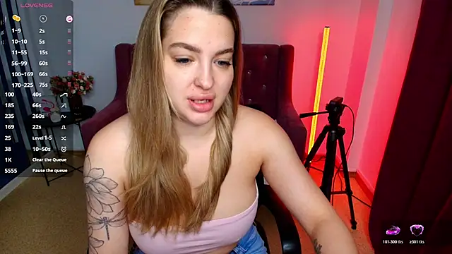 Snapshot of Emma__Ross chatting on 13, 6, 2026 Emma Ross online show from 13, 6, 2026