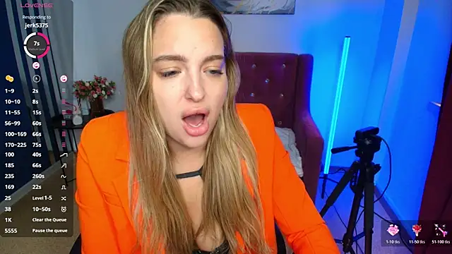 Snapshot of Emma__Ross chatting on 22, 6, 2026 Emma Ross online show from 22, 6, 2026