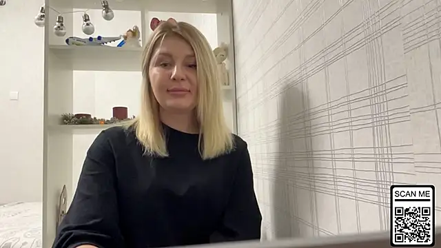 Blondie xoxoxo online show from 18, 12, 2025