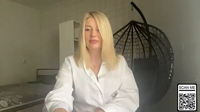 Blondie xoxoxo online show from 24, 5, 2026