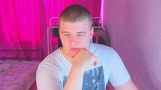 kittenmurr online show from 9, 2, 2026