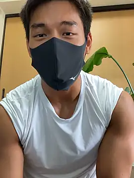 Snapshot of masucle216 chatting on 18, 9, 2025 masucle216 online show from 18, 9, 2025