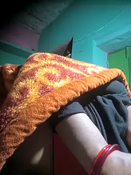 Snapshot of cut_renukadevi chatting on 2, 12, 2025 cut renukadevi online show from 2, 12, 2025