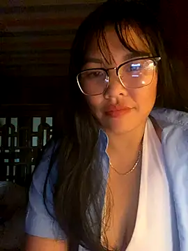 Snapshot of sexybaby_00 chatting on 4, 10, 2025 sexybaby 00 online show from 4, 10, 2025