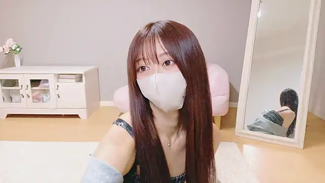 Yuna-ch online show from 21, 10, 2025