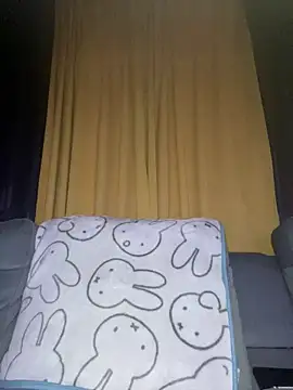 Snapshot of melyiaaa chatting on 4, 7, 2026 melyiaaa online show from 4, 7, 2026