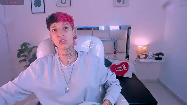 Luci Rose online show from 17, 9, 2025