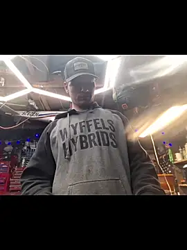 twistafatpipe online show from 7, 4, 2026