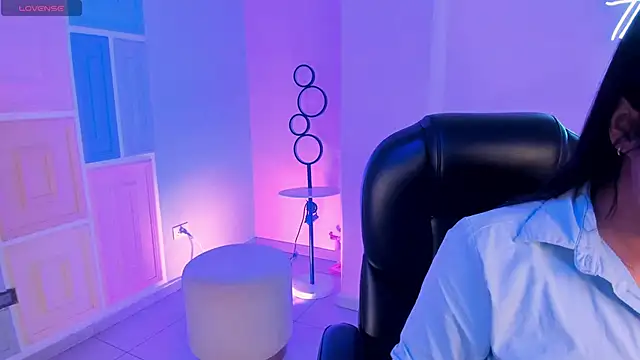 AyshelBrown online show from 21, 10, 2025