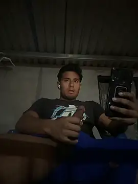 Snapshot of Johnxxx22 chatting on 7, 11, 2025 Johnxxx22 online show from 7, 11, 2025