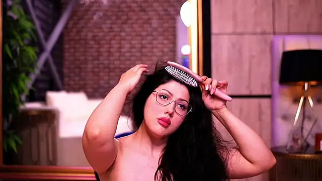 AlenaCapricious online show from 8, 5, 2026